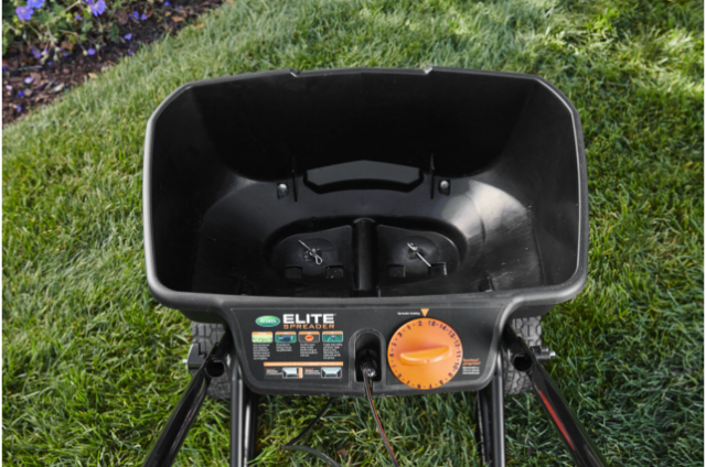 Scotts Elite Spreader - holds up to 20,000 sq. ft. of Scotts lawn product