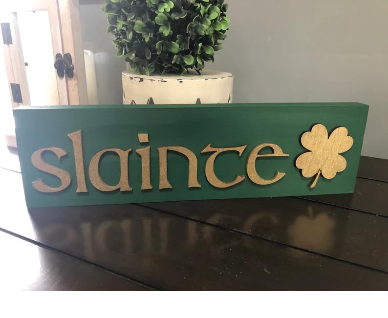 Slainte irish saying sign welcome cheers drinking funny gift home party (Dark Walnut)